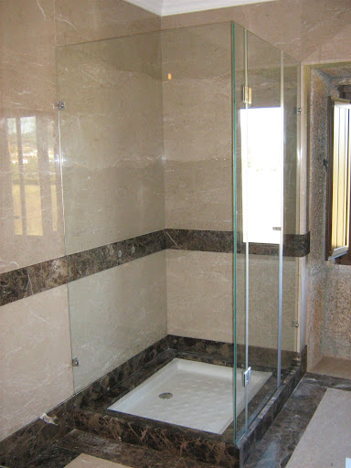 A Espelhadora De Fânzeres, Lda