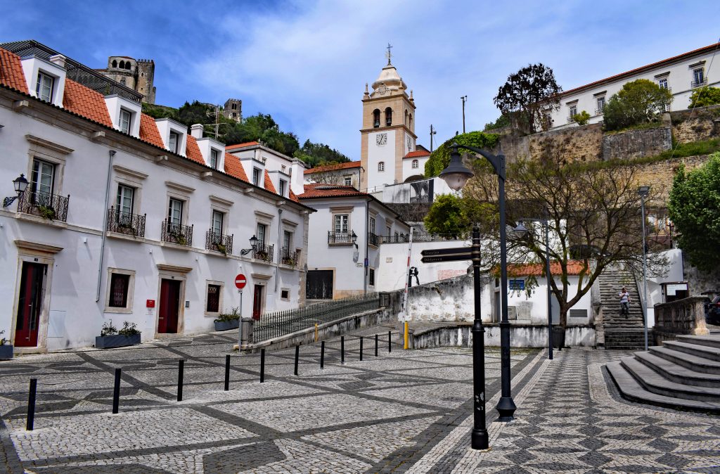 Leiria: Cidade Encantadora em Portugal com História e Natureza